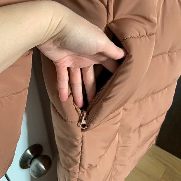 Women's Amazon Essentials Long Hooded Puffer Coat Camel Light Brown Size M - Picture 5 of 10